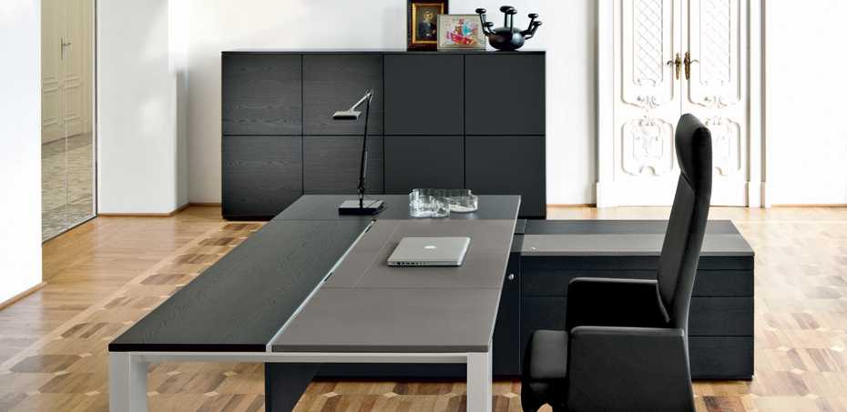 Scrivania moderna in legno Ono di Frezza, design Perin & Topan